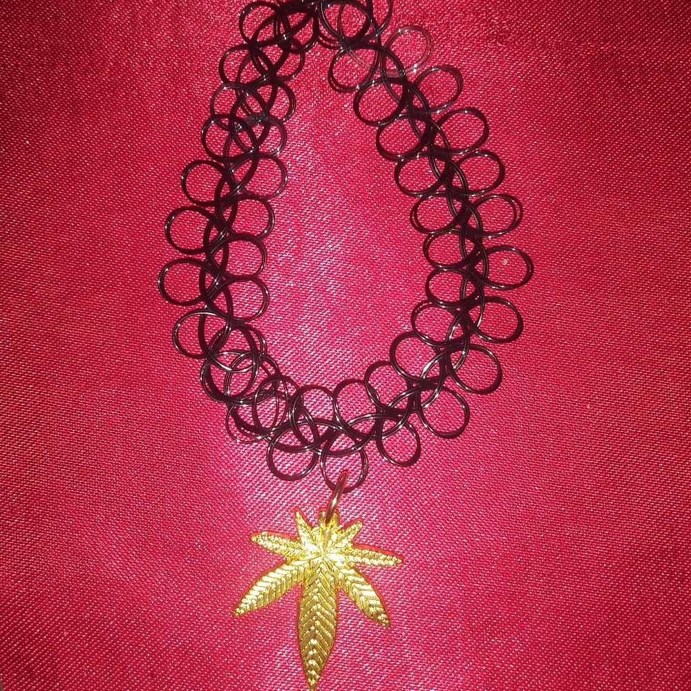 Weed leaf tattoo choker style charm bracelet
